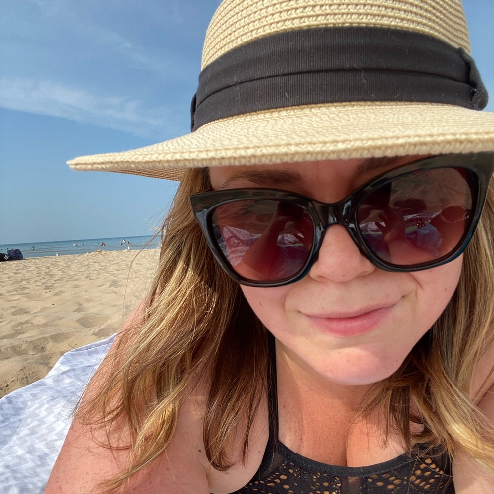 Meet your Posher, Amy